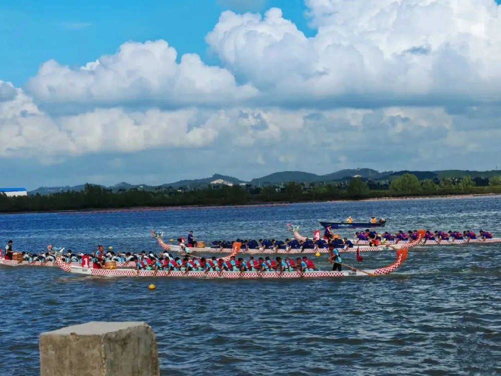 粽香龍舟渡碧水 恒大興業(yè)護(hù)水守清波